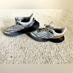 Hoka speedgoat6  Gray and Black Athletic trail running shoe Men-8